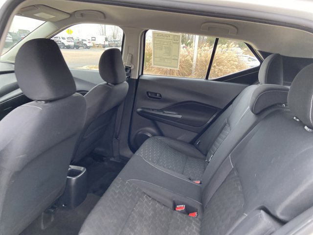 Used 2022 Nissan Kicks S image 16