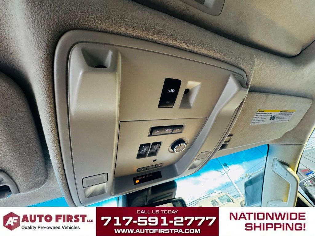 Used 2016 Cadillac Escalade ESV Platinum image 16