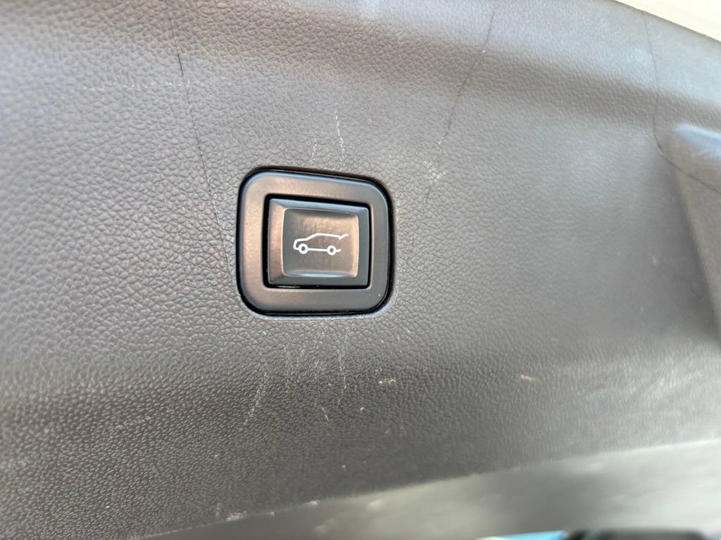 Used 2022 GMC Yukon SLT w/ SLT Premium Package AWD/4WD image 23