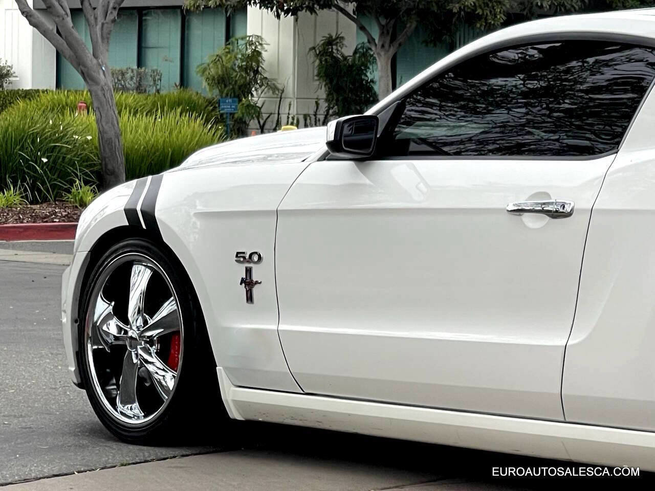 Used 2013 Ford Mustang GT Premium w/ Security Pkg image 19