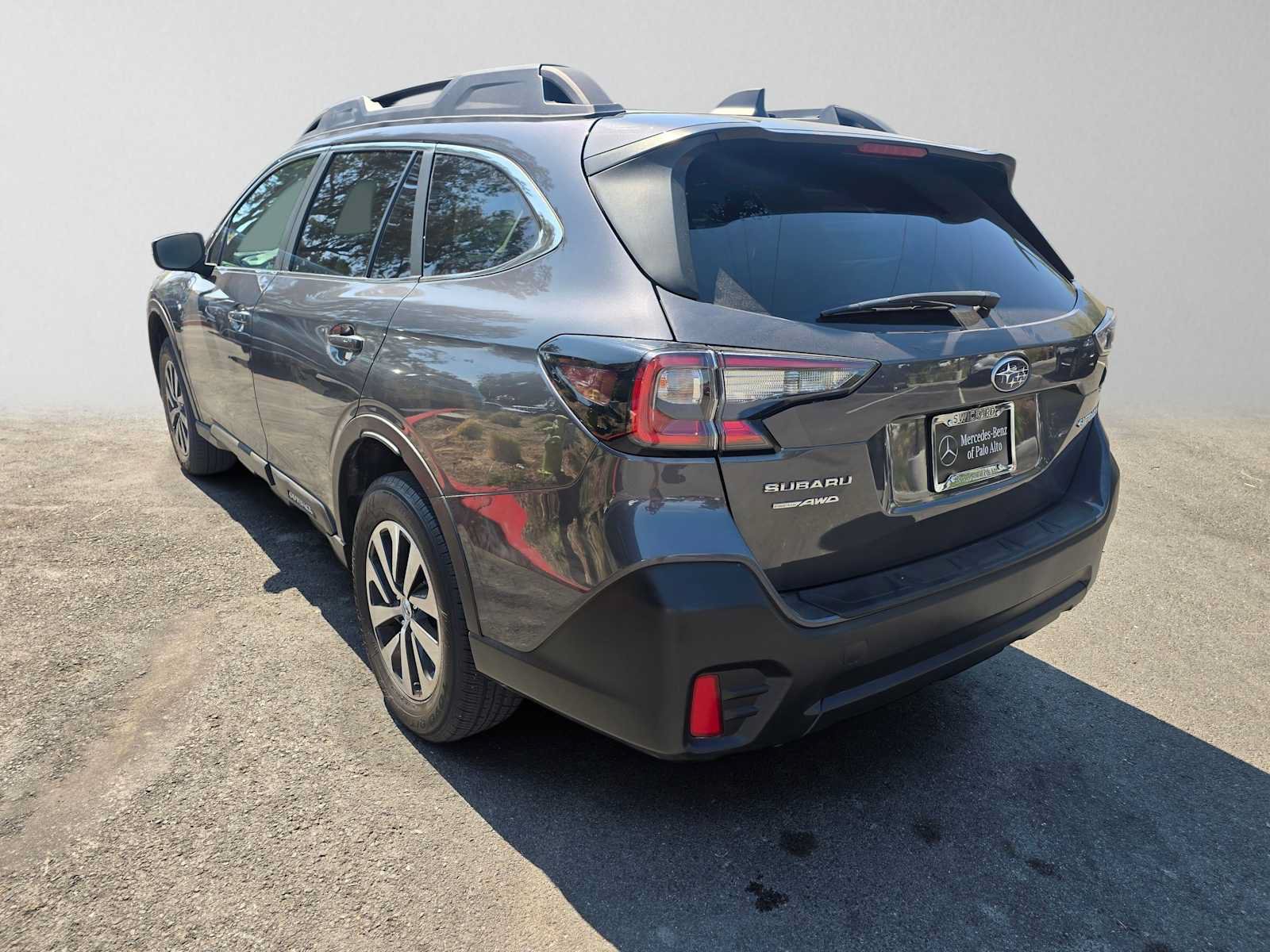 Used 2020 Subaru Outback Premium AWD/4WD image 5