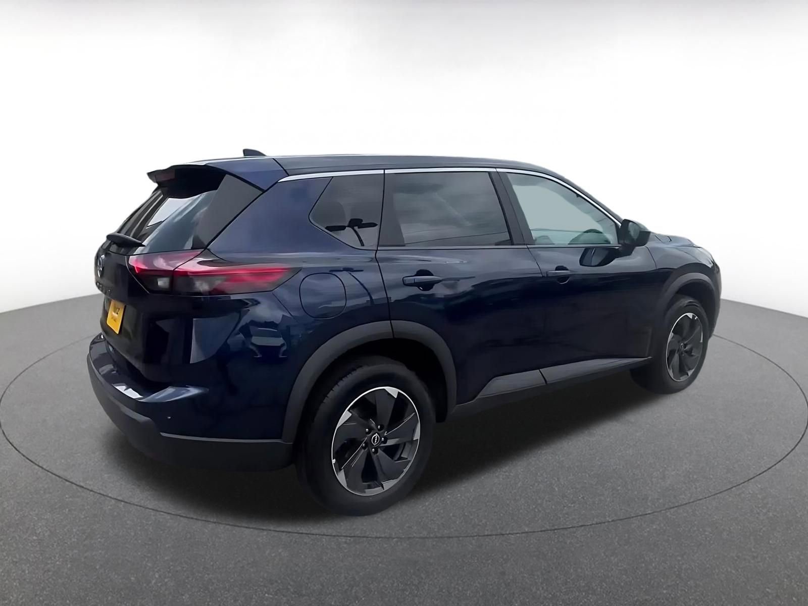 Used 2025 Nissan Rogue SV FWD image 15