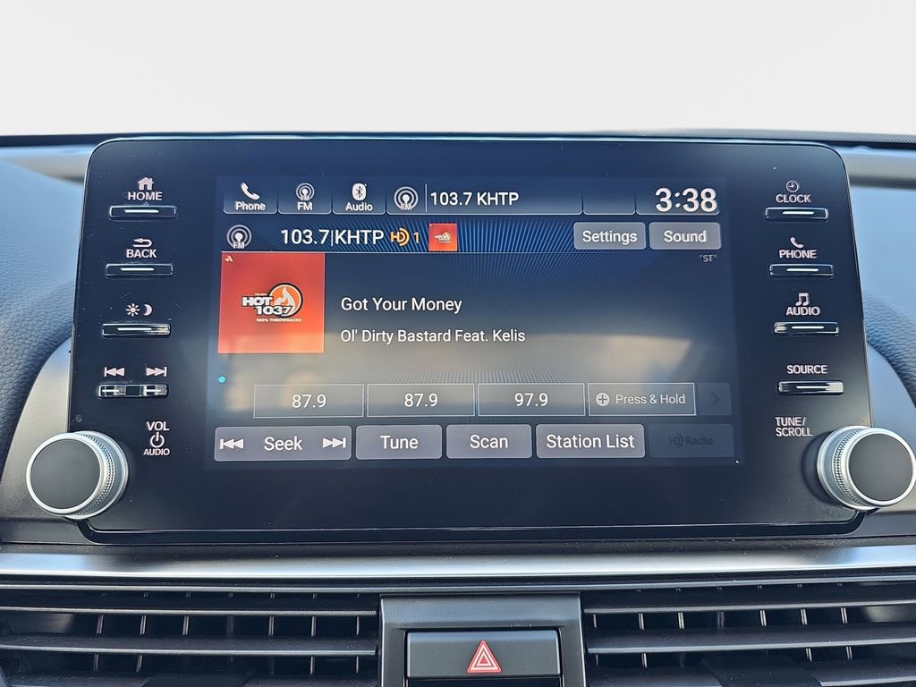 Used 2018 Honda Accord EX image 23