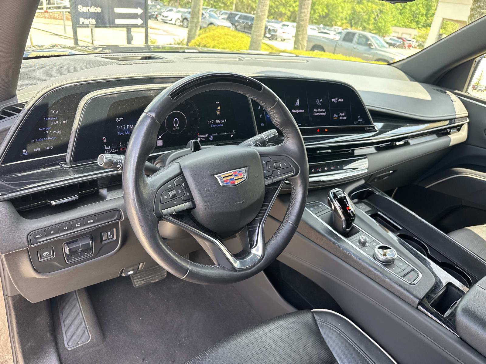 Used 2024 Cadillac Escalade Sport AWD/4WD image 19