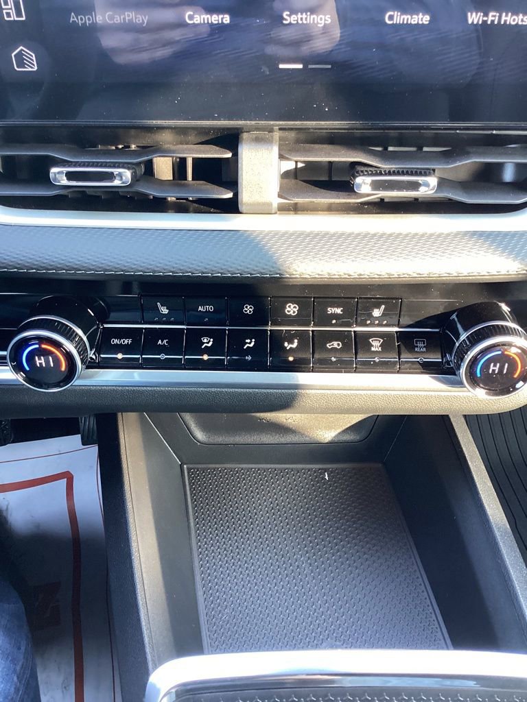 New 2026 Chevrolet Equinox LT w/ Convenience Package II image 24