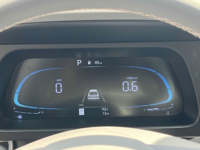 Used 2025 Hyundai Elantra Sport FWD image 26