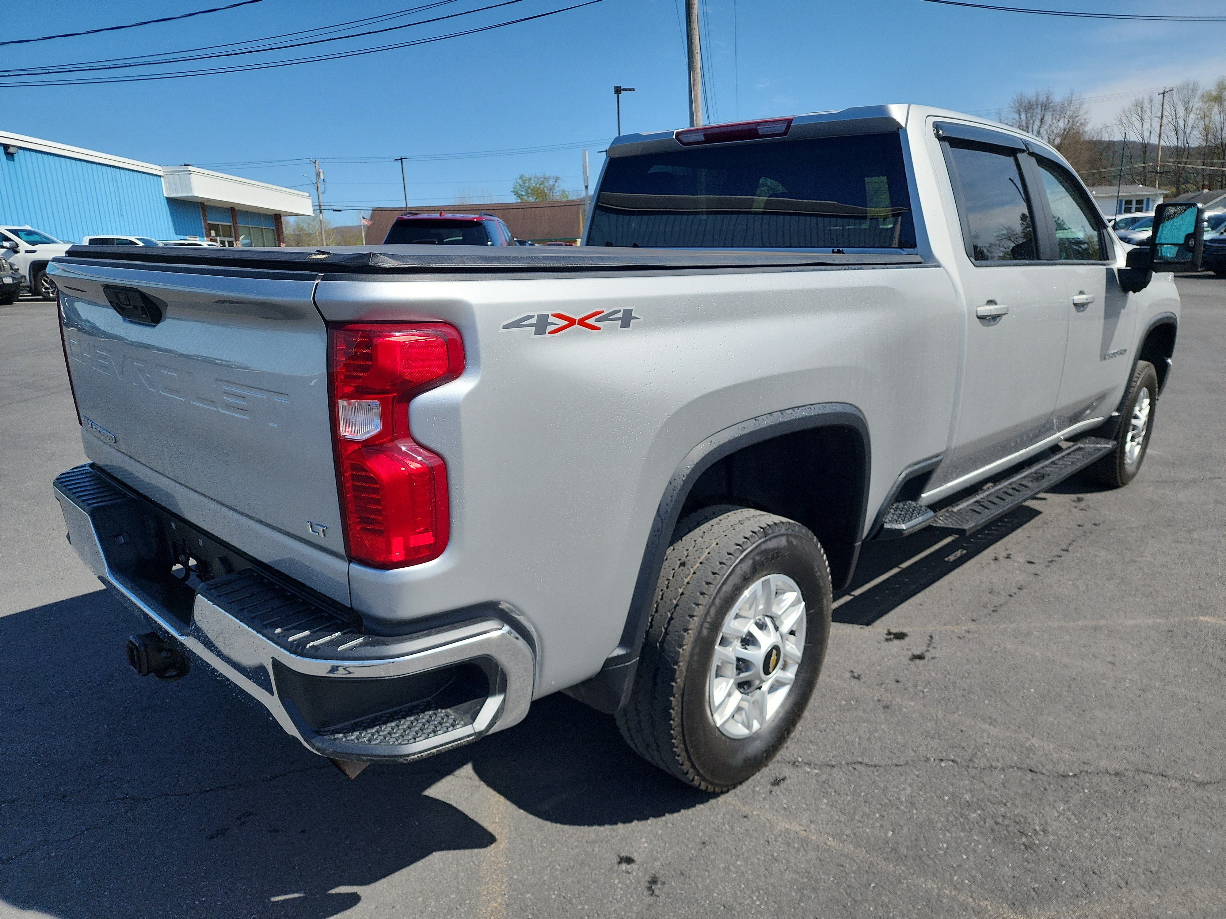 Certified 2022 Chevrolet Silverado 2500 LT w/ Convenience Package AWD/4WD image 8