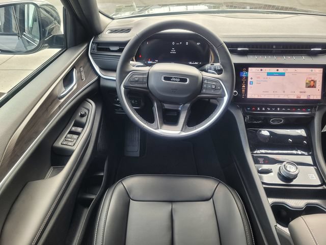 New 2026 Jeep Grand Cherokee Limited AWD/4WD image 7