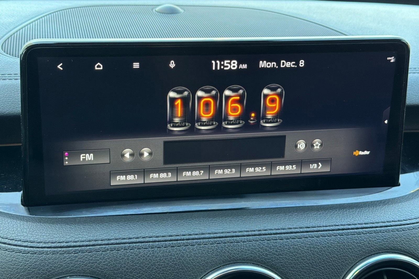 Used 2022 Kia Stinger GT1 w/ Red Interior Color Package image 24