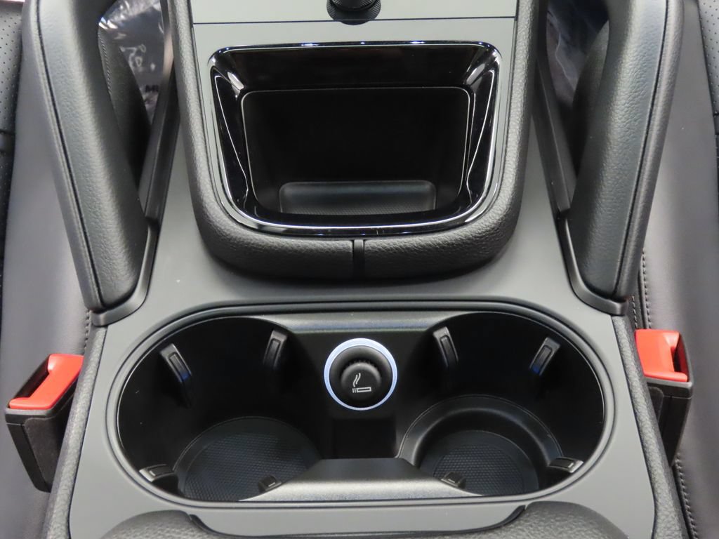 Certified 2025 Porsche Cayenne S AWD/4WD image 31