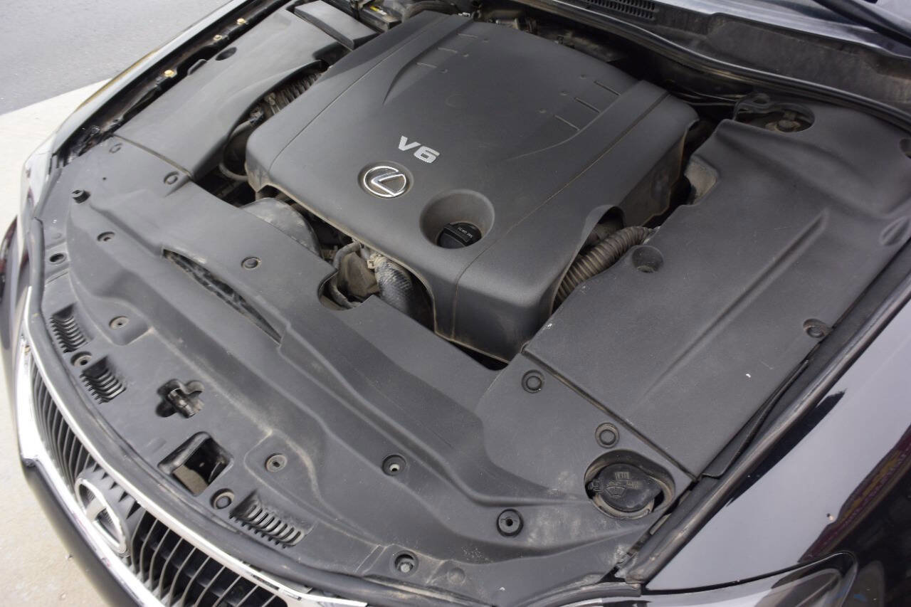 Used 2011 Lexus IS 250 image 35