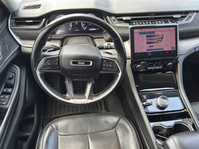Used 2021 Jeep Grand Cherokee L Limited w/ Luxury Tech Group II AWD/4WD image 16