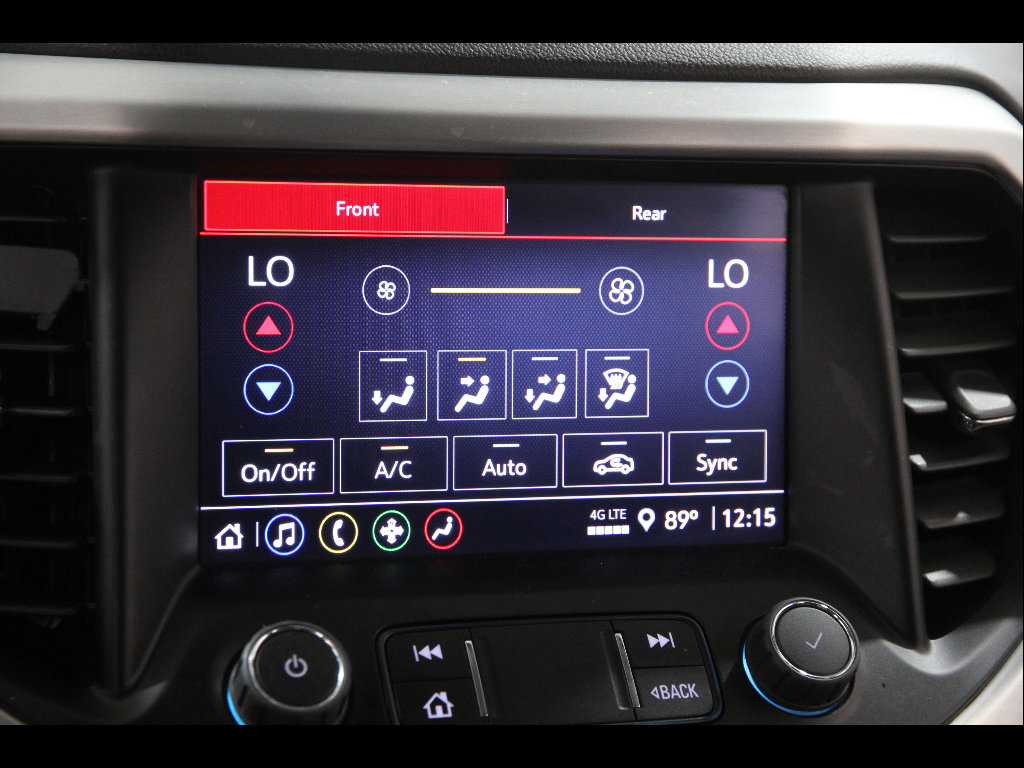 Used 2023 GMC Acadia SLE FWD image 12