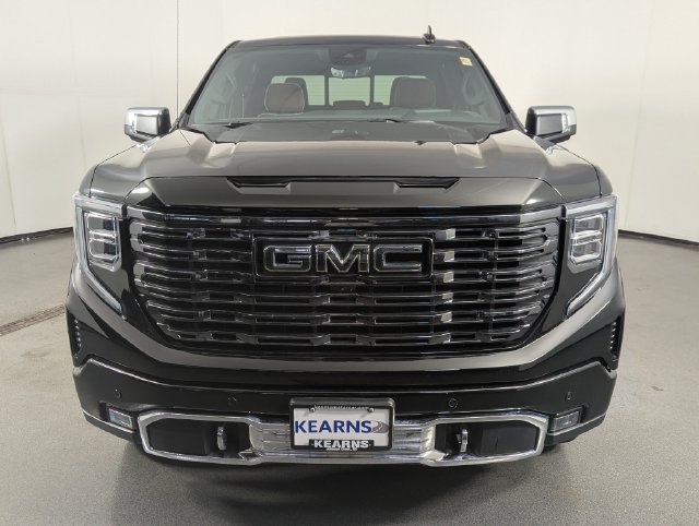 Used 2025 GMC Sierra 1500 Denali Ultimate AWD/4WD image 3