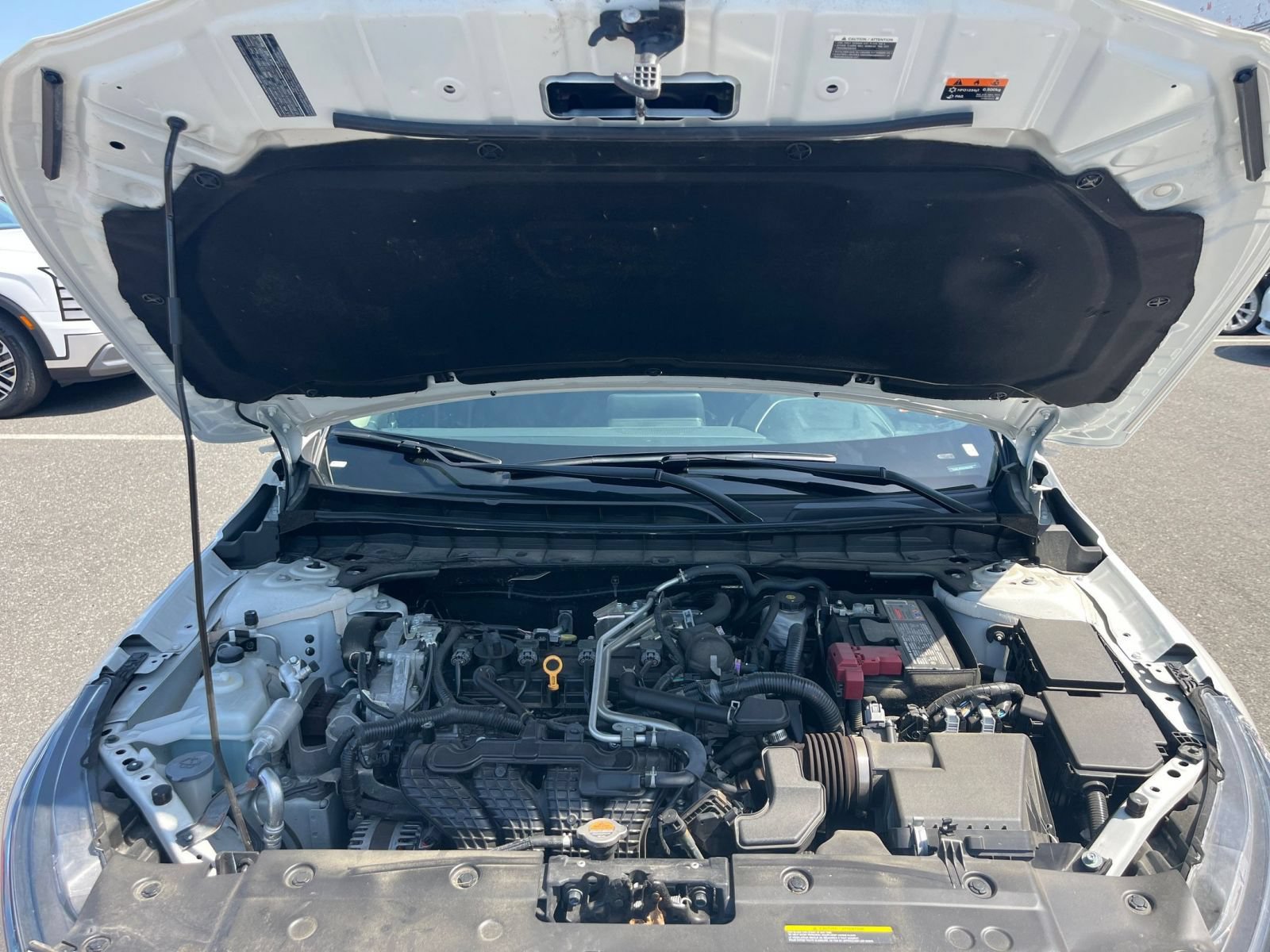 Used 2025 Nissan Altima 2.5 SV FWD image 33