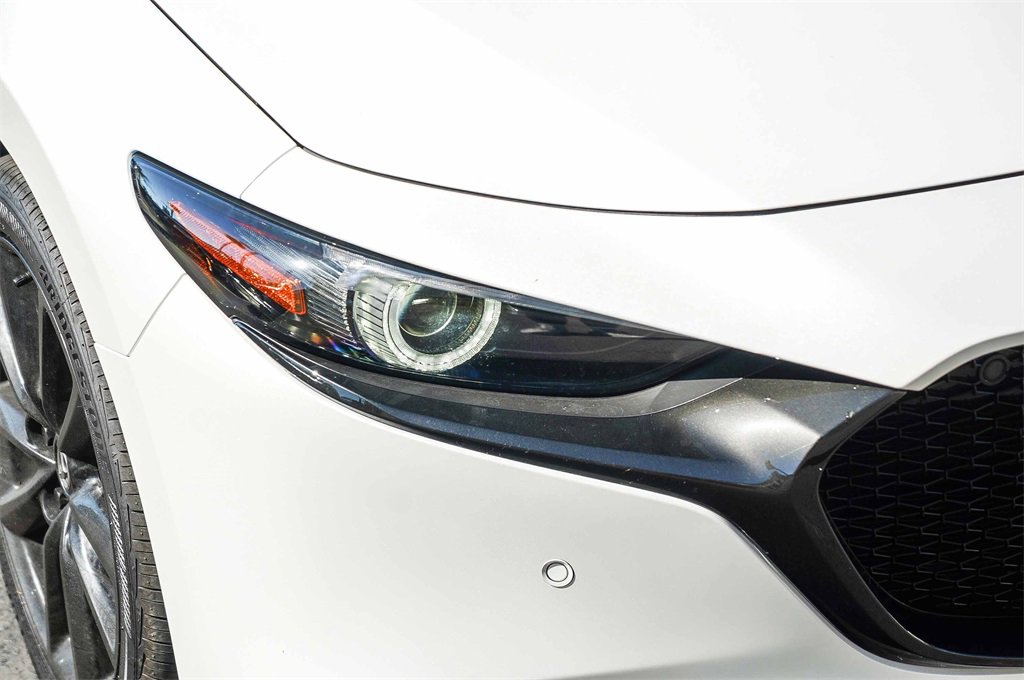 New 2025 MAZDA MAZDA3 Hatchback w/Premium Plus Pkg image 8