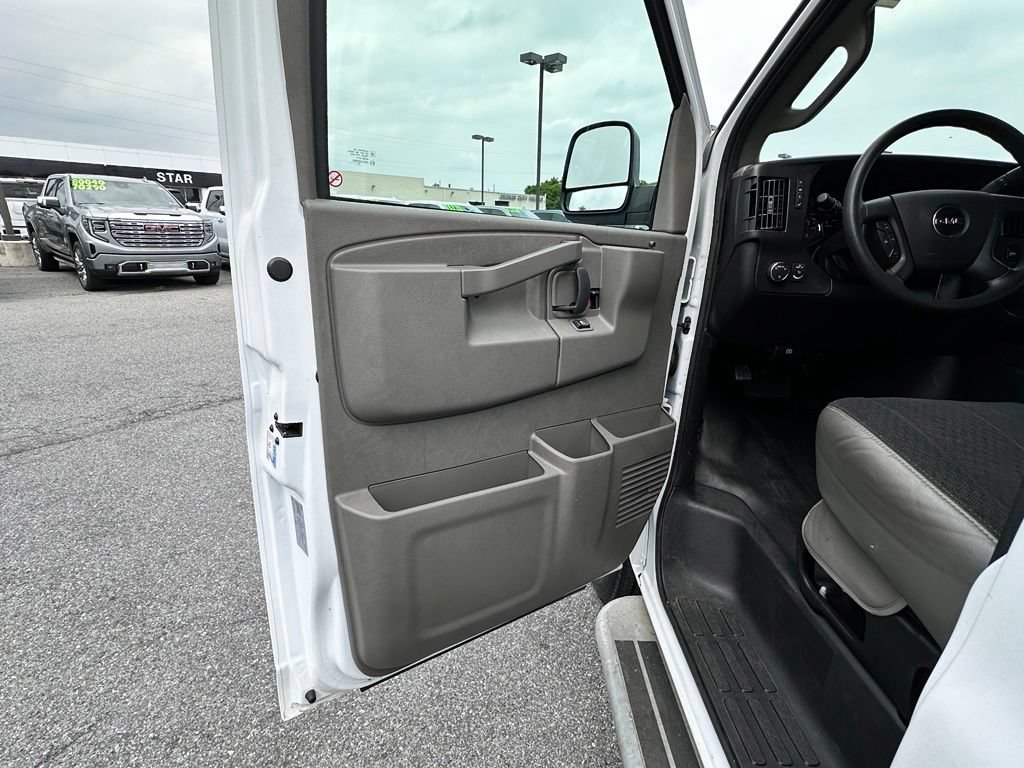 Used 2024 GMC Savana 2500 w/ Driver Convenience Package RWD image 19