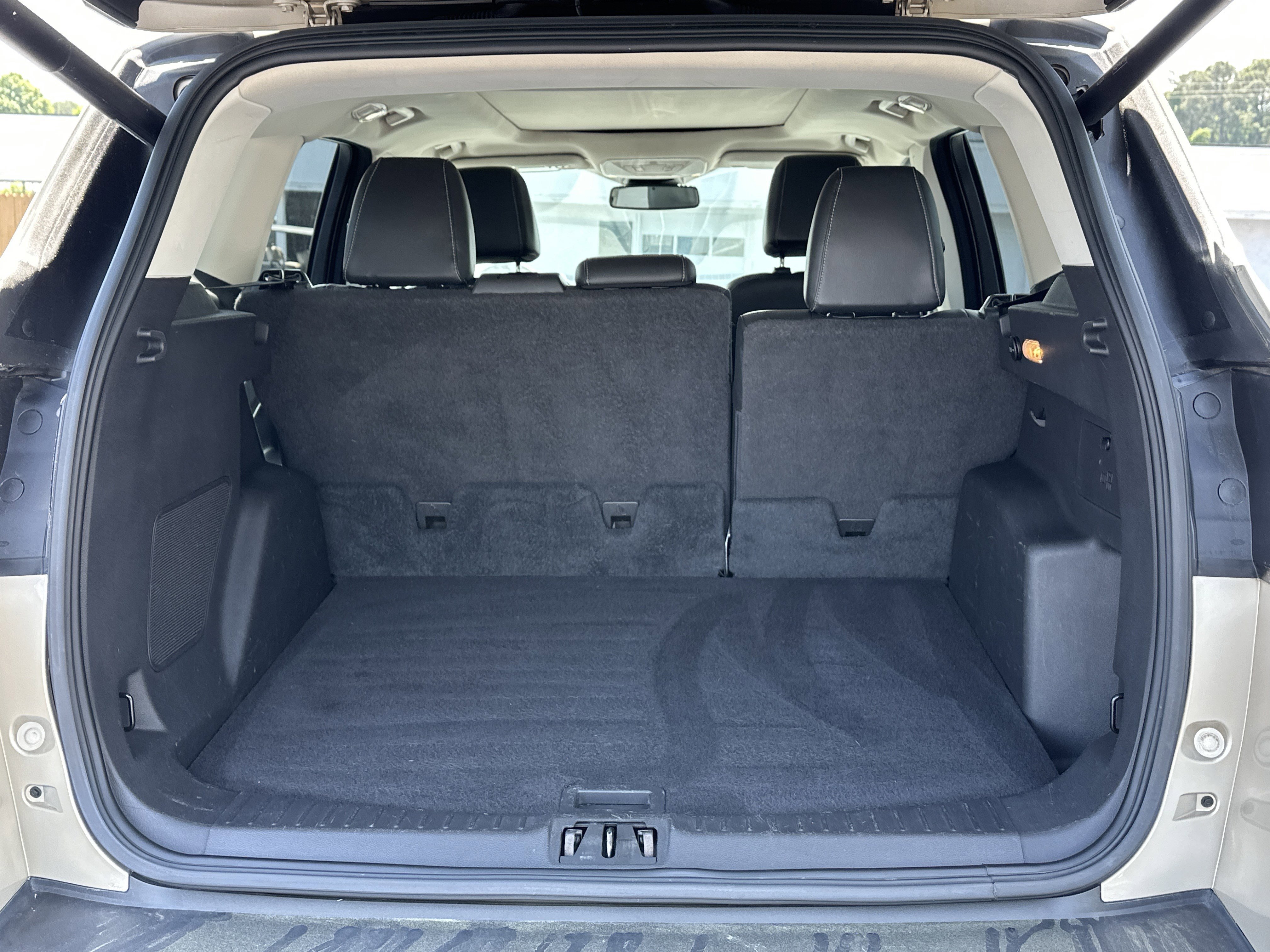 Used 2017 Ford Escape Titanium w/ Equipment Group 301A FWD image 14