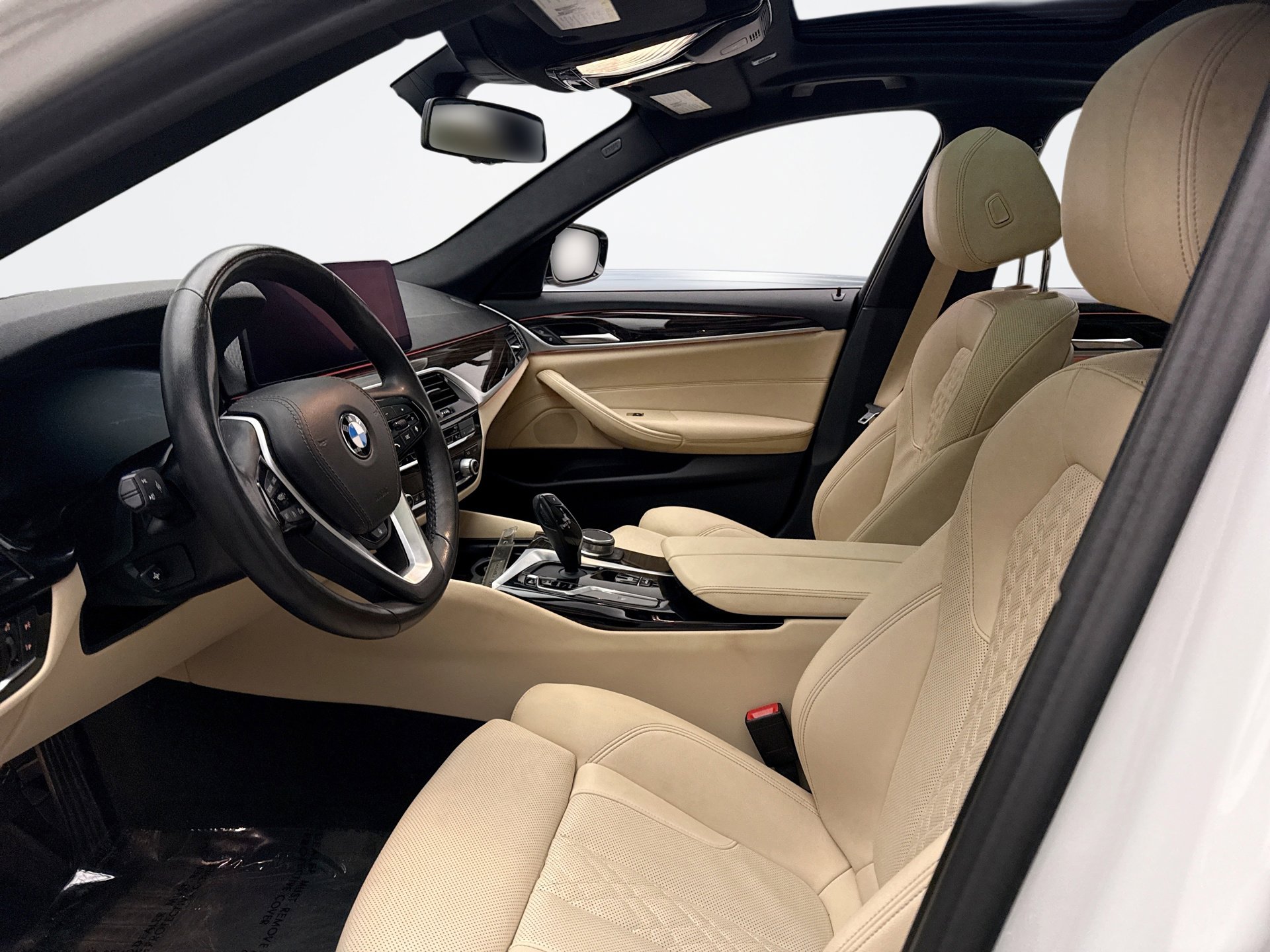 Used 2023 BMW 530i xDrive w/ Convenience Package image 10