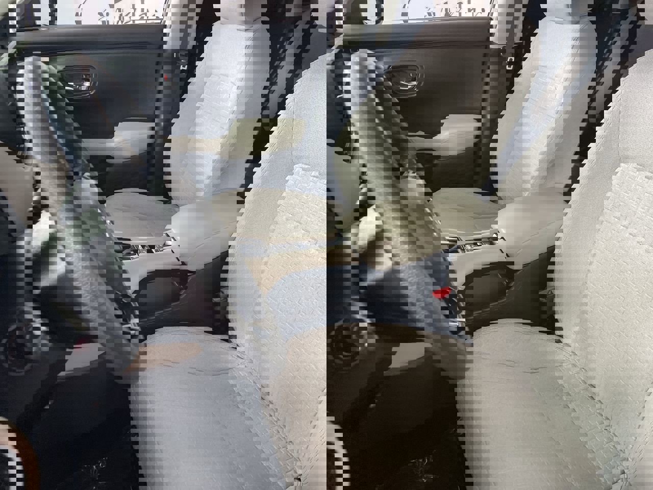 Used 2024 Honda HR-V LX image 19