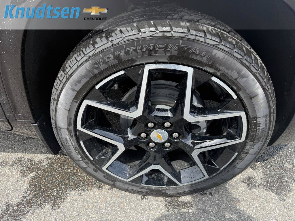 New 2026 Chevrolet Traverse High Country w/ LPO, Floor Liner Package AWD/4WD image 9