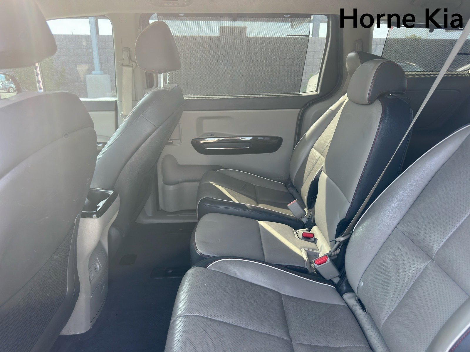 Used 2016 Kia Sedona EX FWD image 24