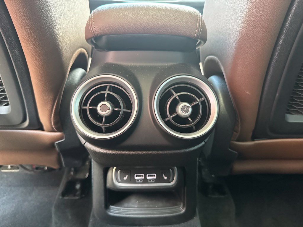 Used 2023 Alfa Romeo Stelvio Ti AWD/4WD image 55
