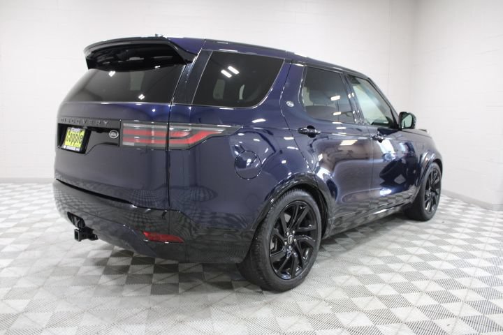Used 2021 Land Rover Discovery S R-Dynamic AWD/4WD image 12
