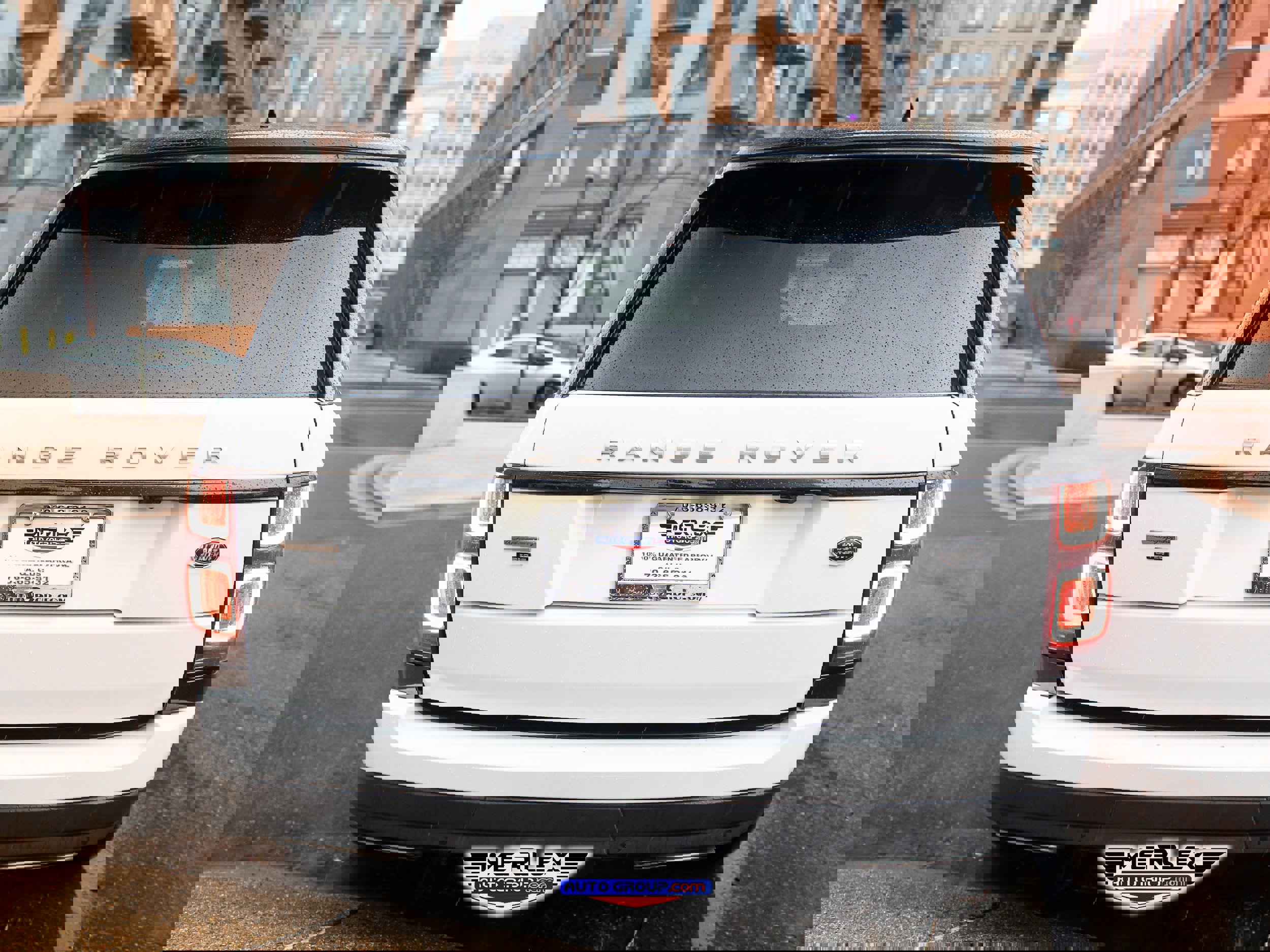 Used 2021 Land Rover Range Rover Autobiography image 6