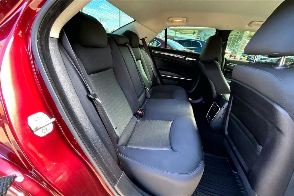 Used 2019 Chrysler 300 Touring w/ Sport Appearance Package RWD image 19