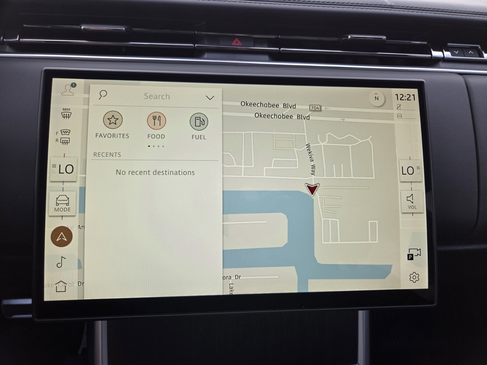 New 2025 Land Rover Range Rover SE image 20