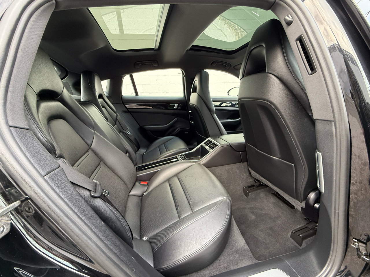 Used 2019 Porsche Panamera 4 image 29