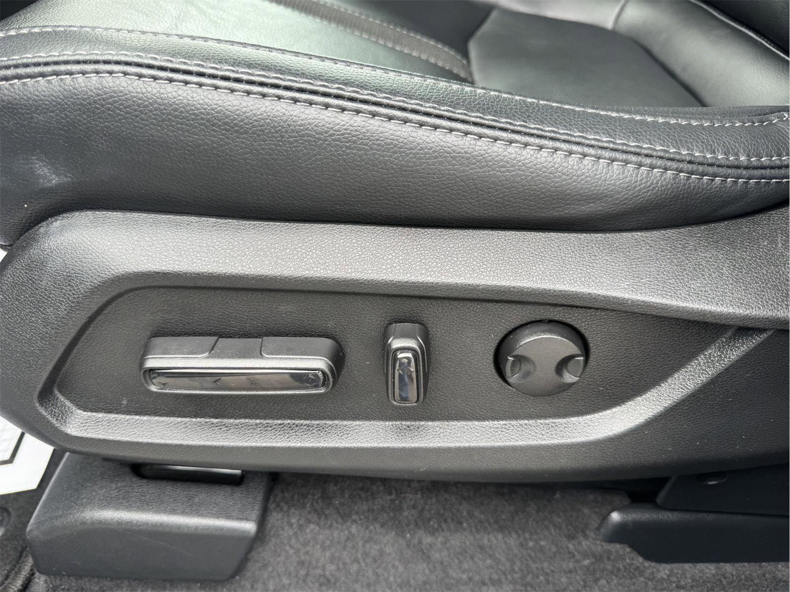 Used 2023 Honda Pilot EX-L image 17