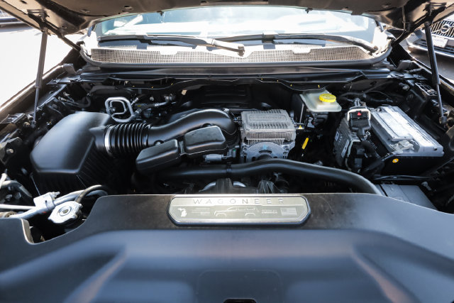 Used 2022 Jeep Wagoneer Series III w/ Premium Group I AWD/4WD image 98