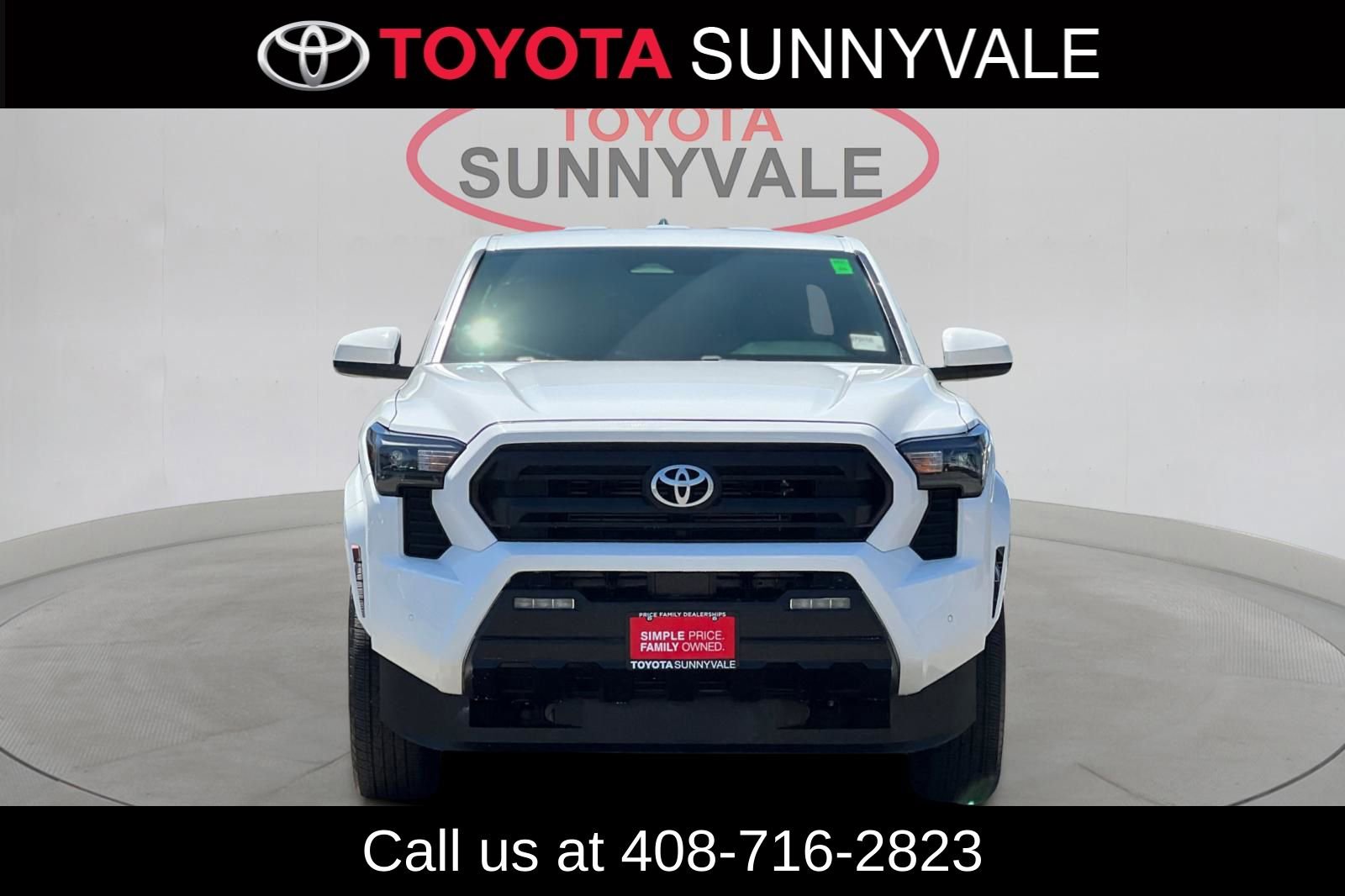 Used 2024 Toyota Tacoma SR5 AWD/4WD image 12