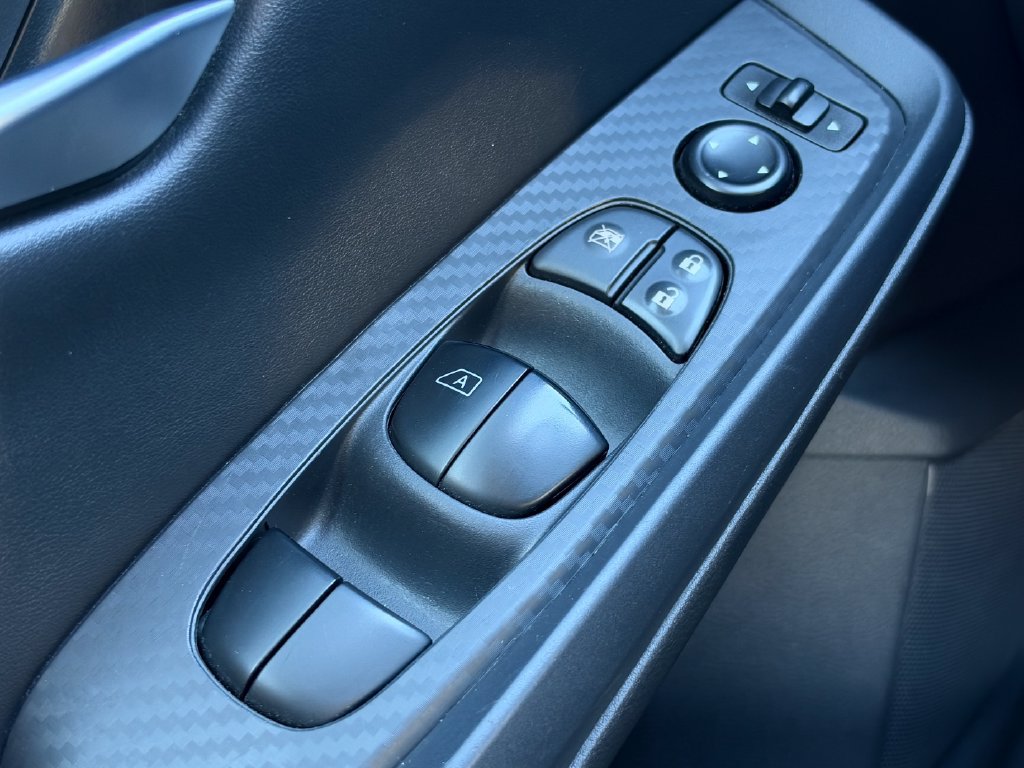 Used 2024 Nissan Sentra SV FWD image 28