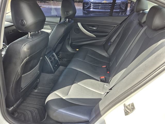 Used 2017 BMW 320i xDrive Sedan image 11