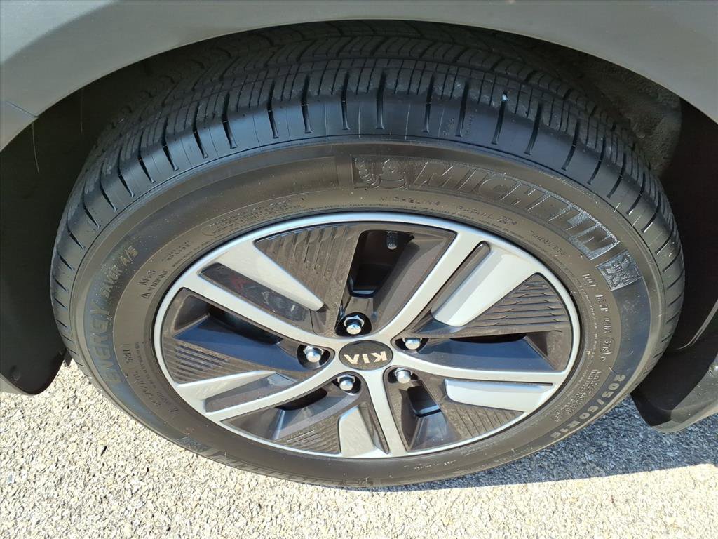 Used 2020 Kia Niro EX Premium FWD image 10