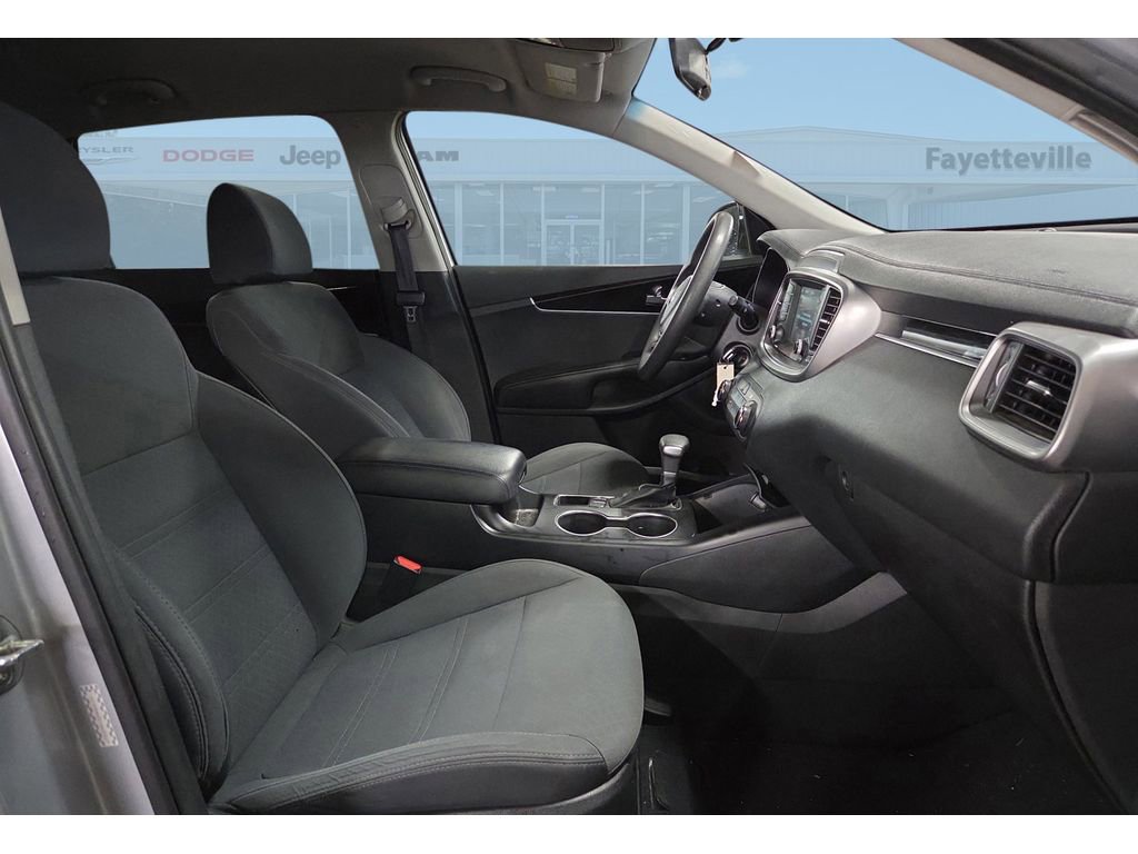 Used 2020 Kia Sorento L image 36