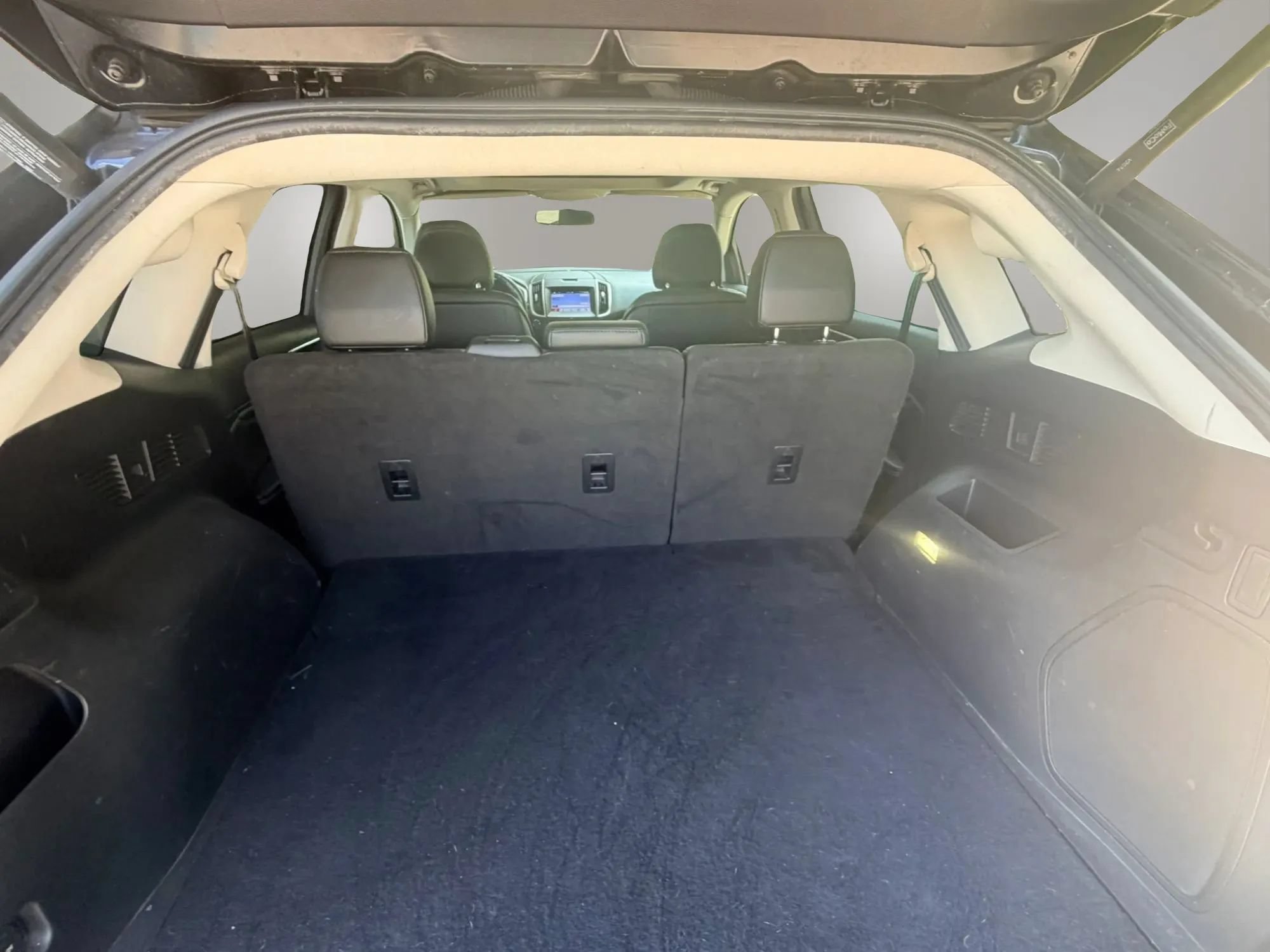Used 2016 Ford Edge Titanium FWD image 23