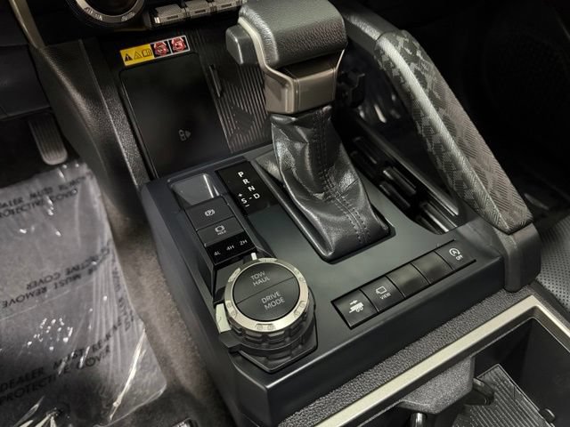 Used 2026 Toyota Tacoma Limited AWD/4WD image 13