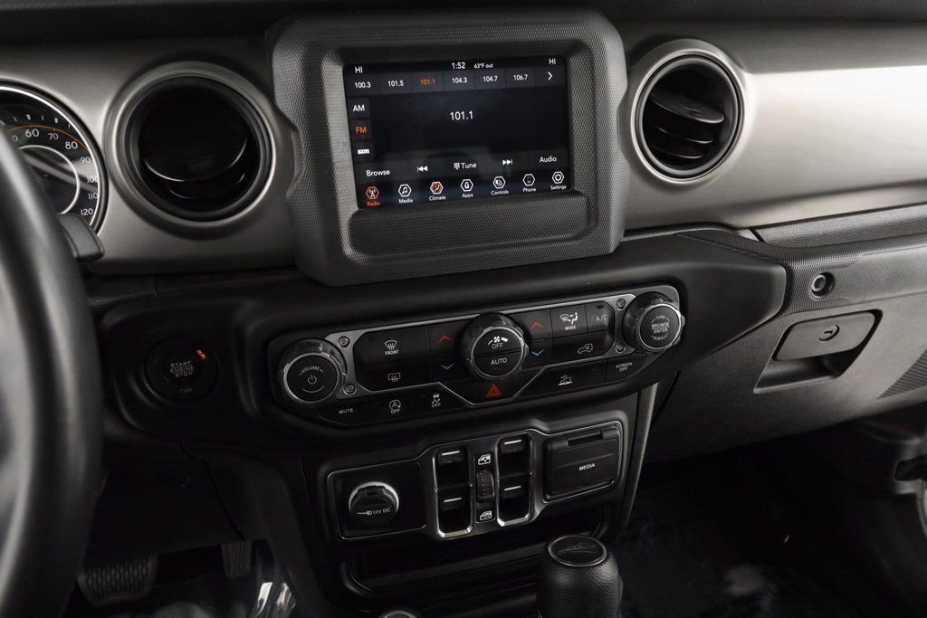 Certified 2021 Jeep Gladiator Sport image 30