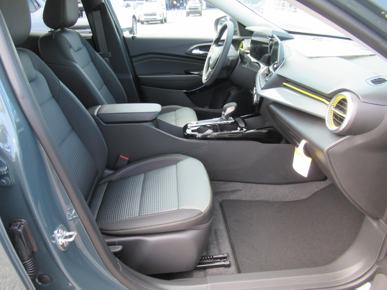 New 2026 Chevrolet Trax LT FWD image 10