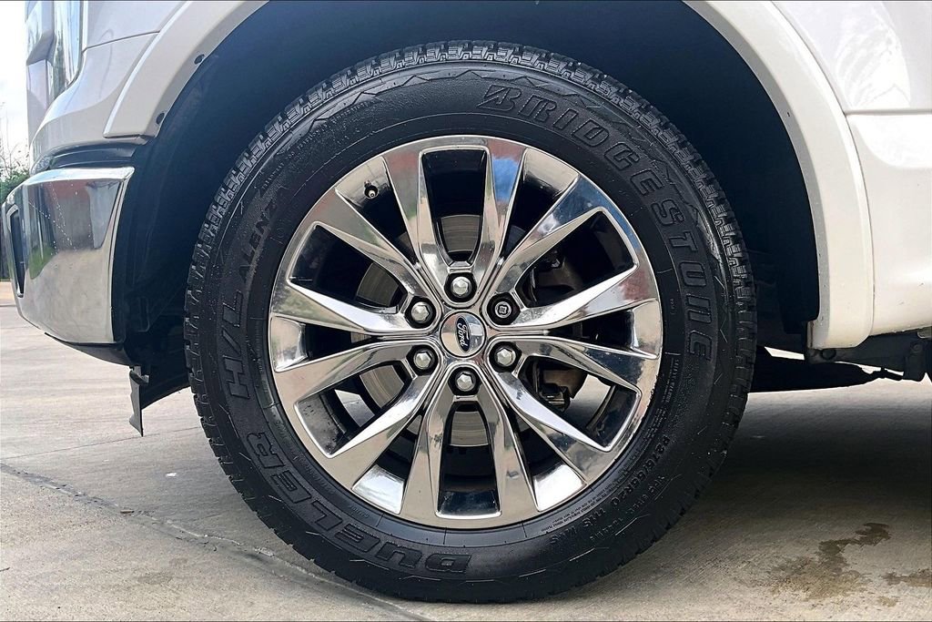 Used 2016 Ford F150 Lariat w/ Equipment Group 502A Luxury image 12