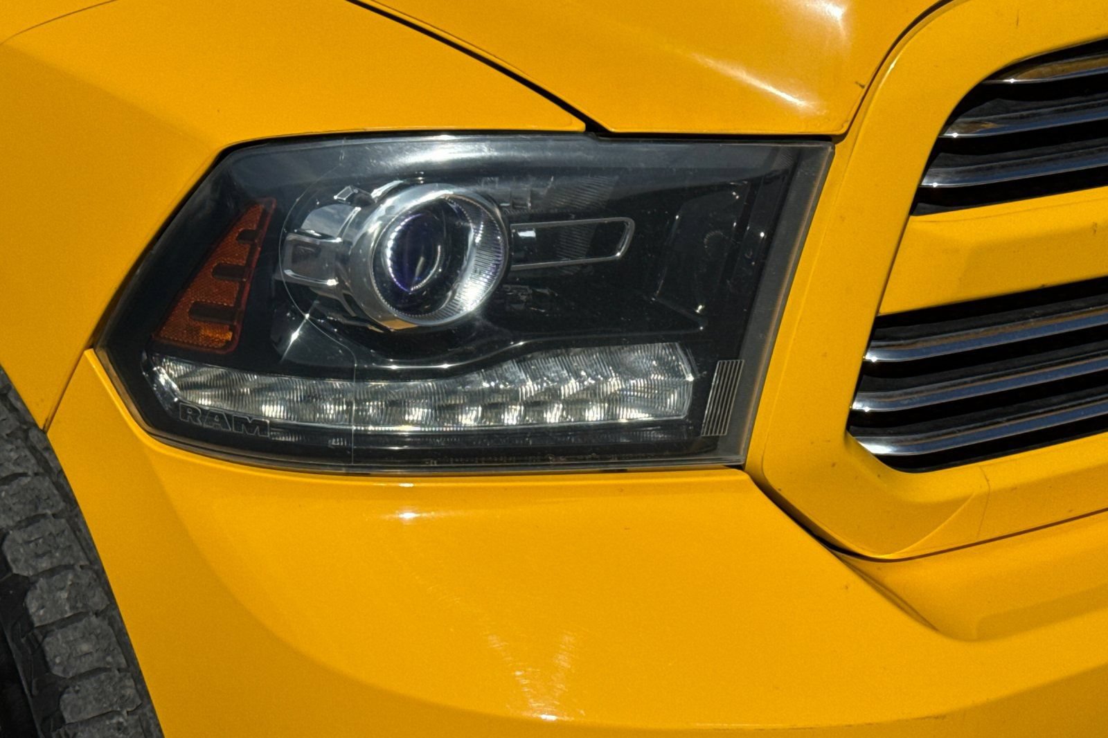 Used 2016 RAM 1500 Sport w/ Stinger Yellow Sport Package AWD/4WD image 45