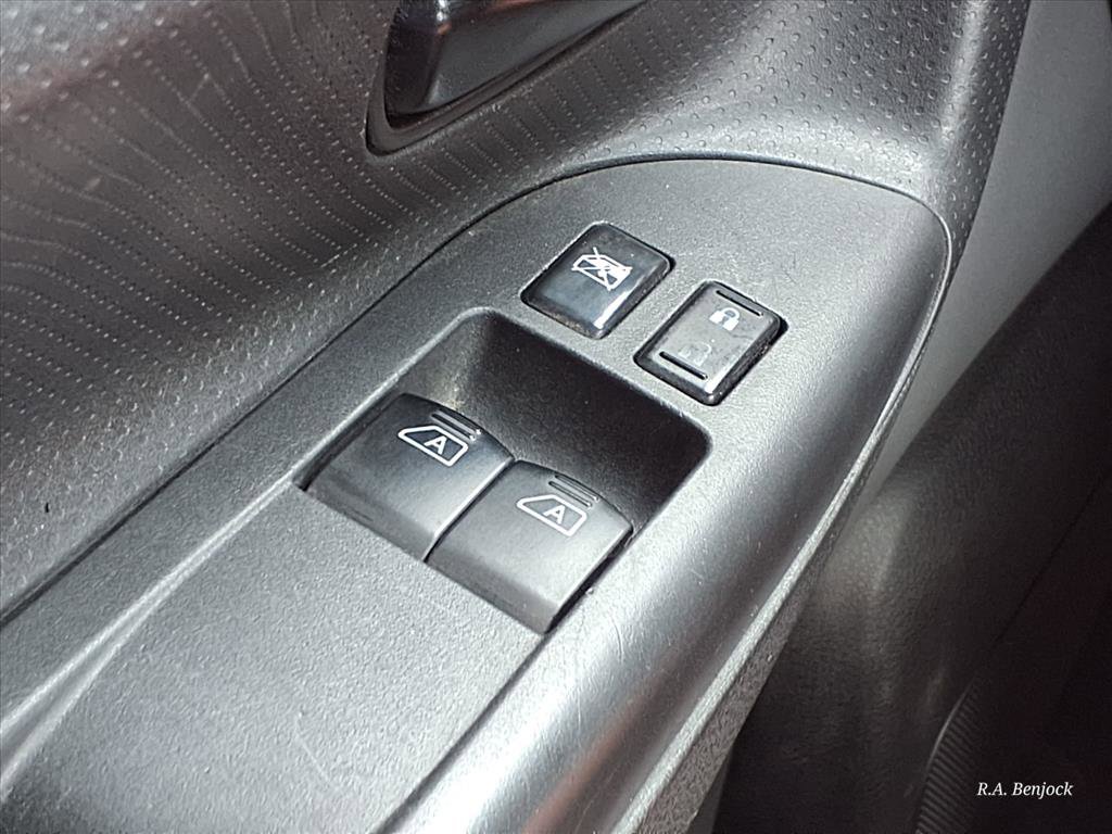 Used 2017 Nissan NV200 S image 14