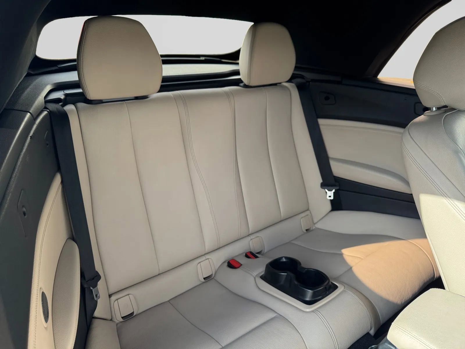 Used 2016 BMW M235i Convertible w/ Technology Package image 28