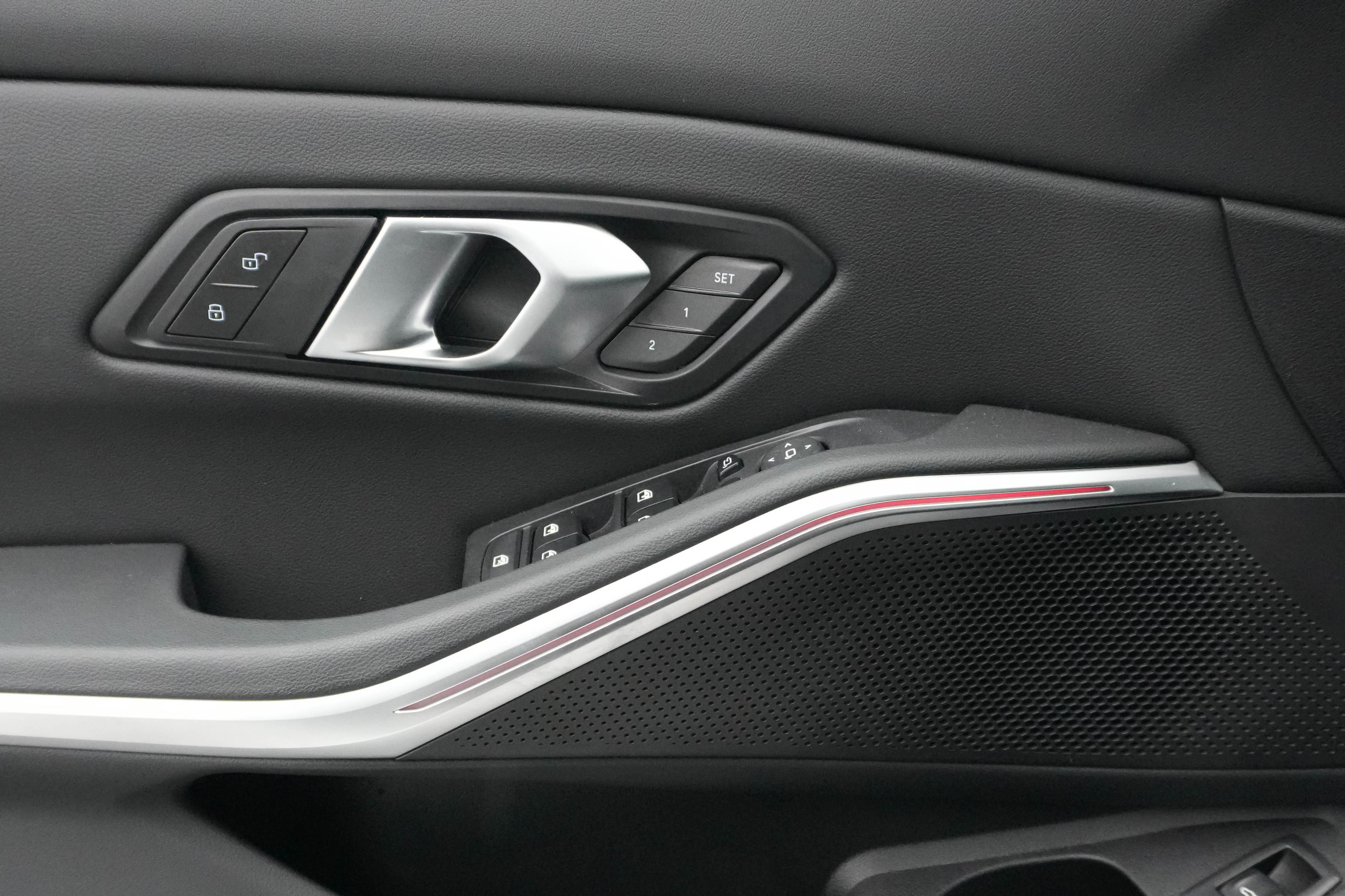 Certified 2025 BMW 330i Sedan image 16