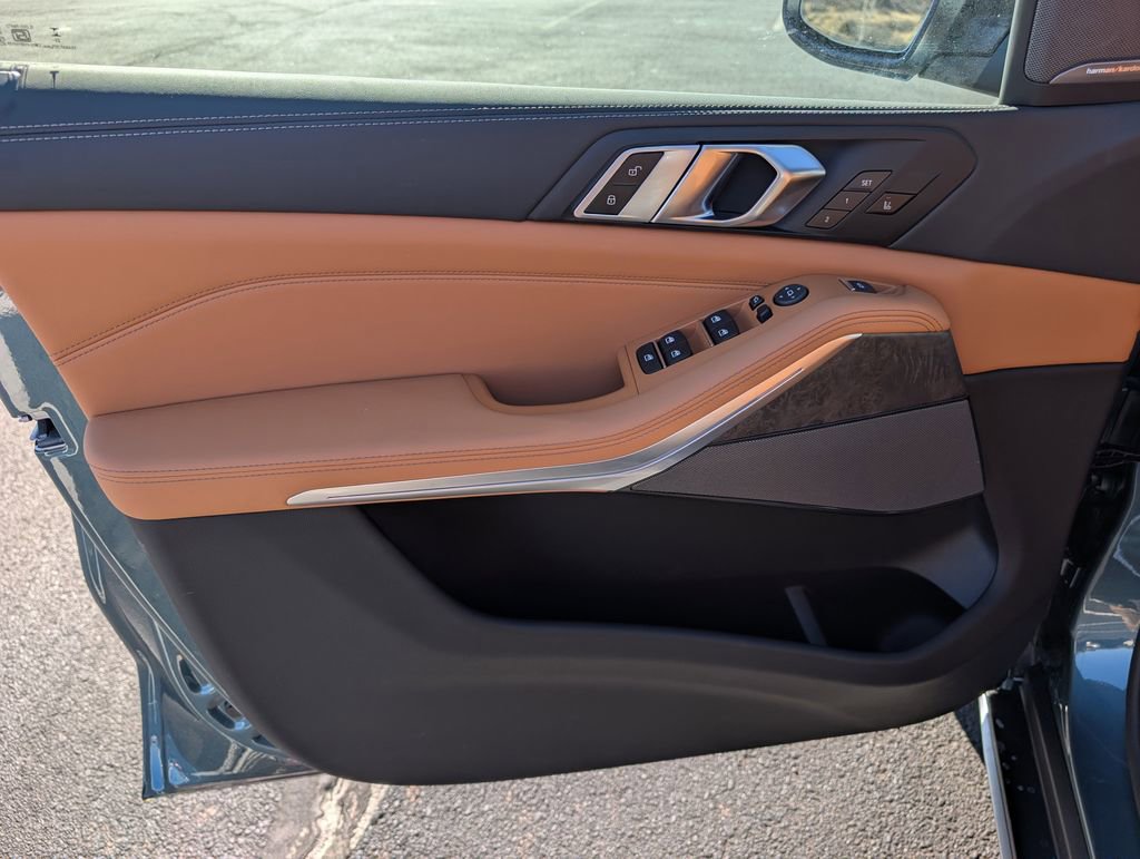 New 2026 BMW X5 xDrive40i w/ Climate Comfort Package image 14