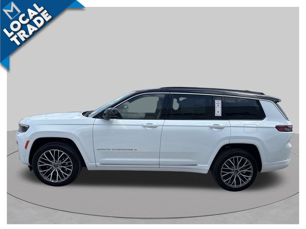 Used 2026 Jeep Grand Cherokee L Summit w/ Advanced Protech Group IV AWD/4WD image 18